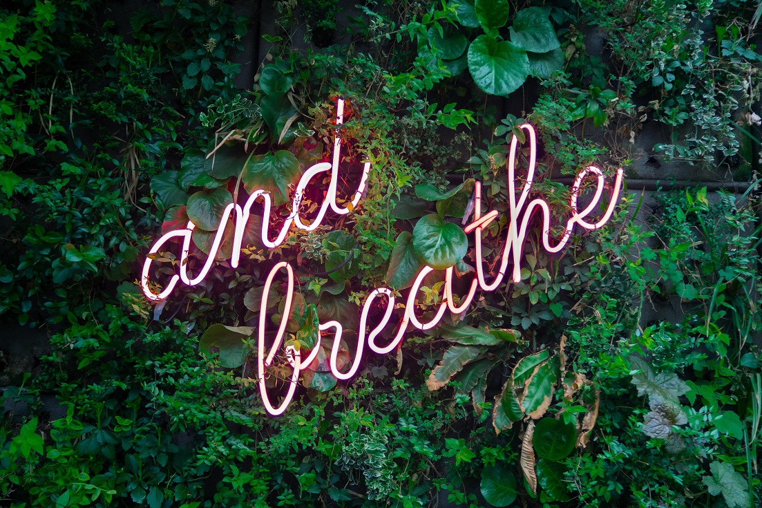 "And breath" sign