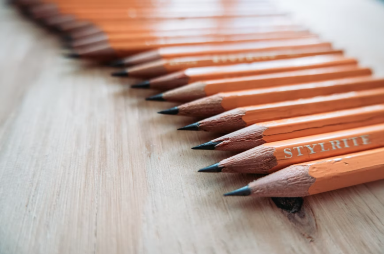 Découvrez les différents types de crayons utilisés par vos clients