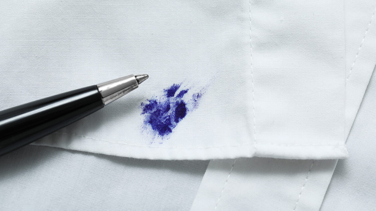 Special stain remover for pen, felt-tip pen and ink stains